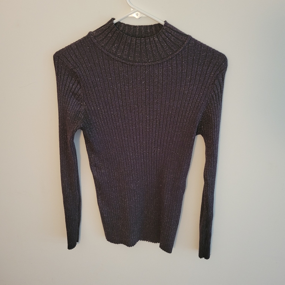 No Boundaries Black/ White (glitter) Sweater Size XL/XG (15-17)